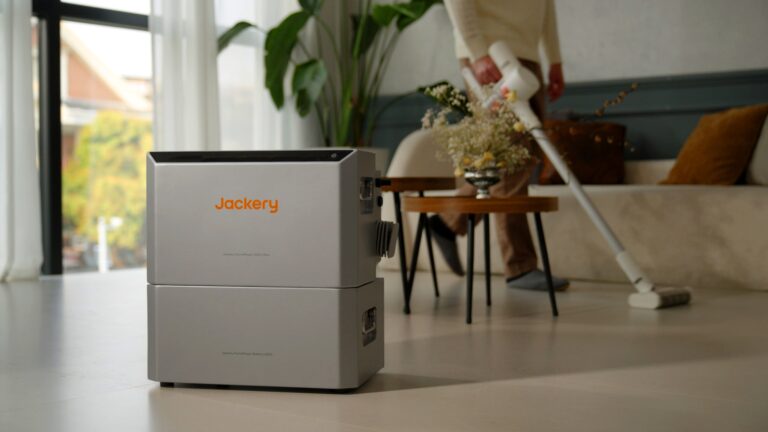 Jackery HomePower 2000 Ultra: Kompakter DIY-Speicher mit mehr Leistung und innovativem Brandschutz